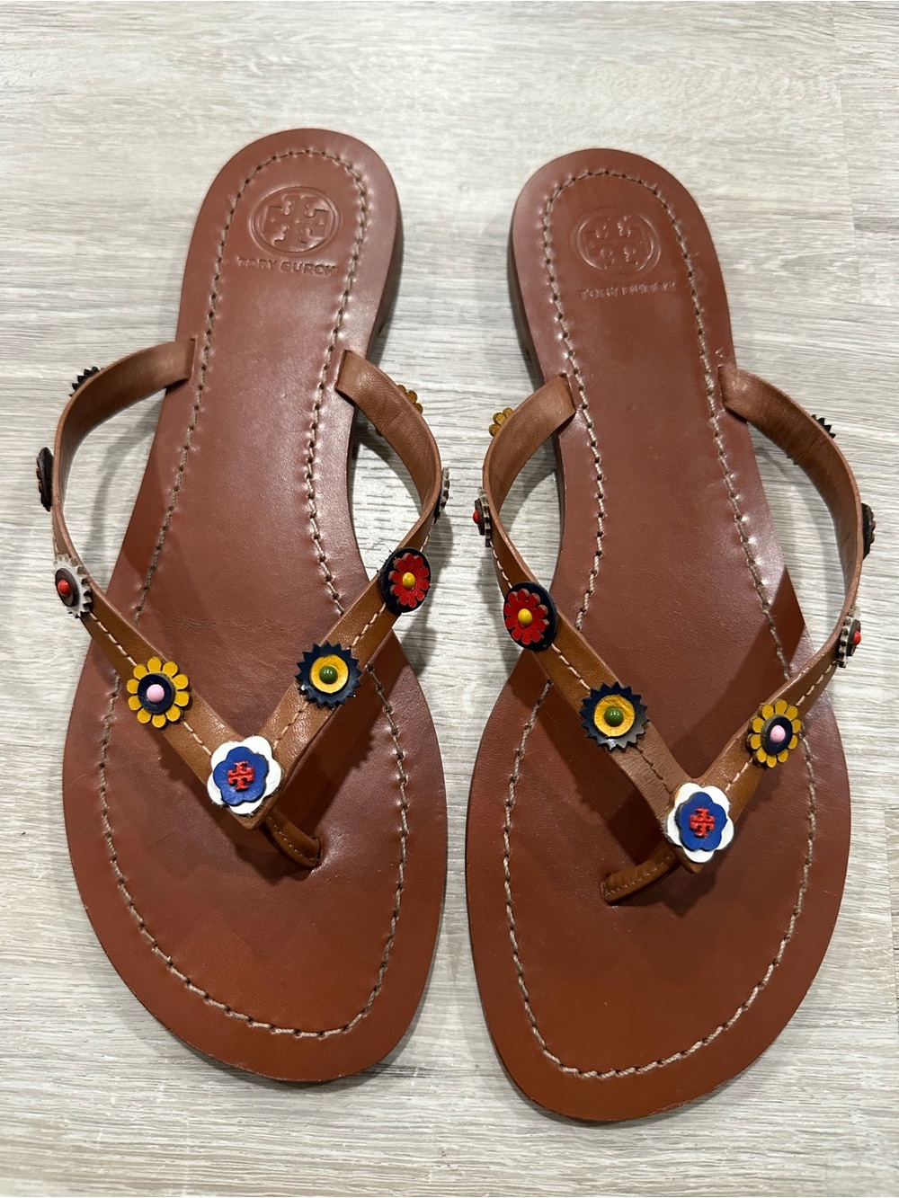 SH107 TORY BURCH Leather Flower Accents Flip Flop Flat Thongs Sandals Womens 9